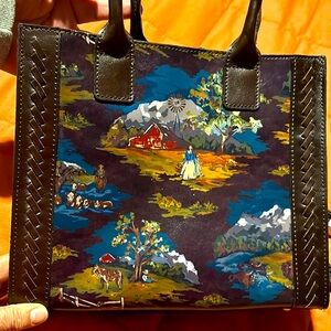 A beautiful leather tote and crossbody bag.